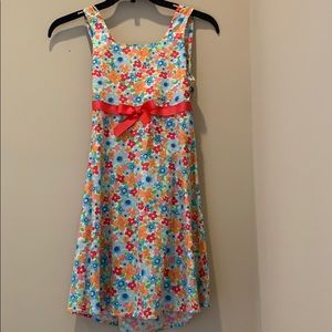 Cute floral girls dress!